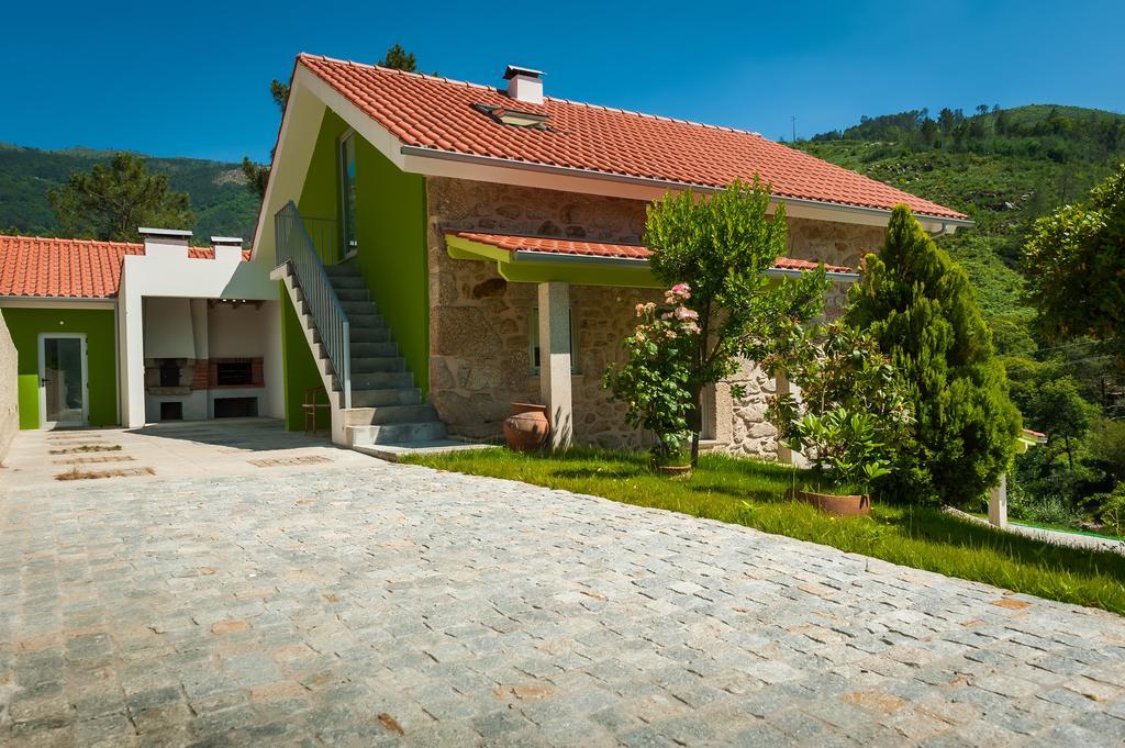 Casa Da Ribeira Do Cirio Guest House Seia Exterior foto